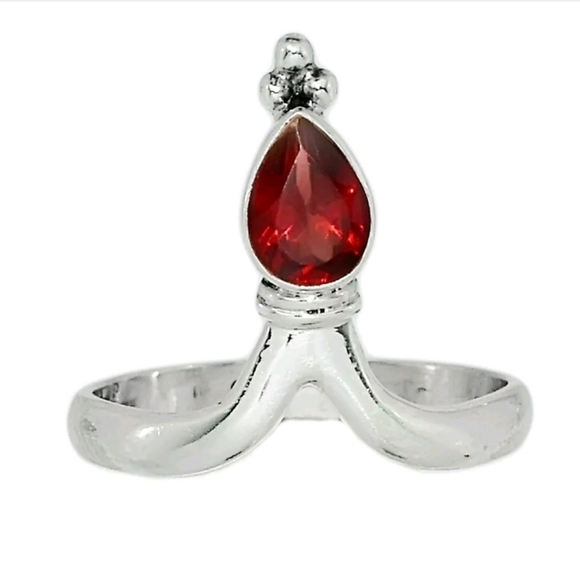 Flash Sale GENUINE GARNET RING .925 s8 - Picture 1 of 3